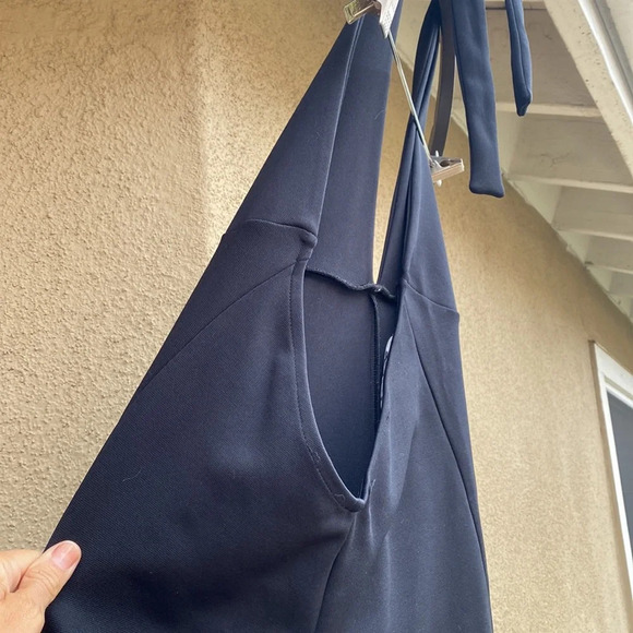 Halter black sleeveless jumpsuit - Picture 5 of 9